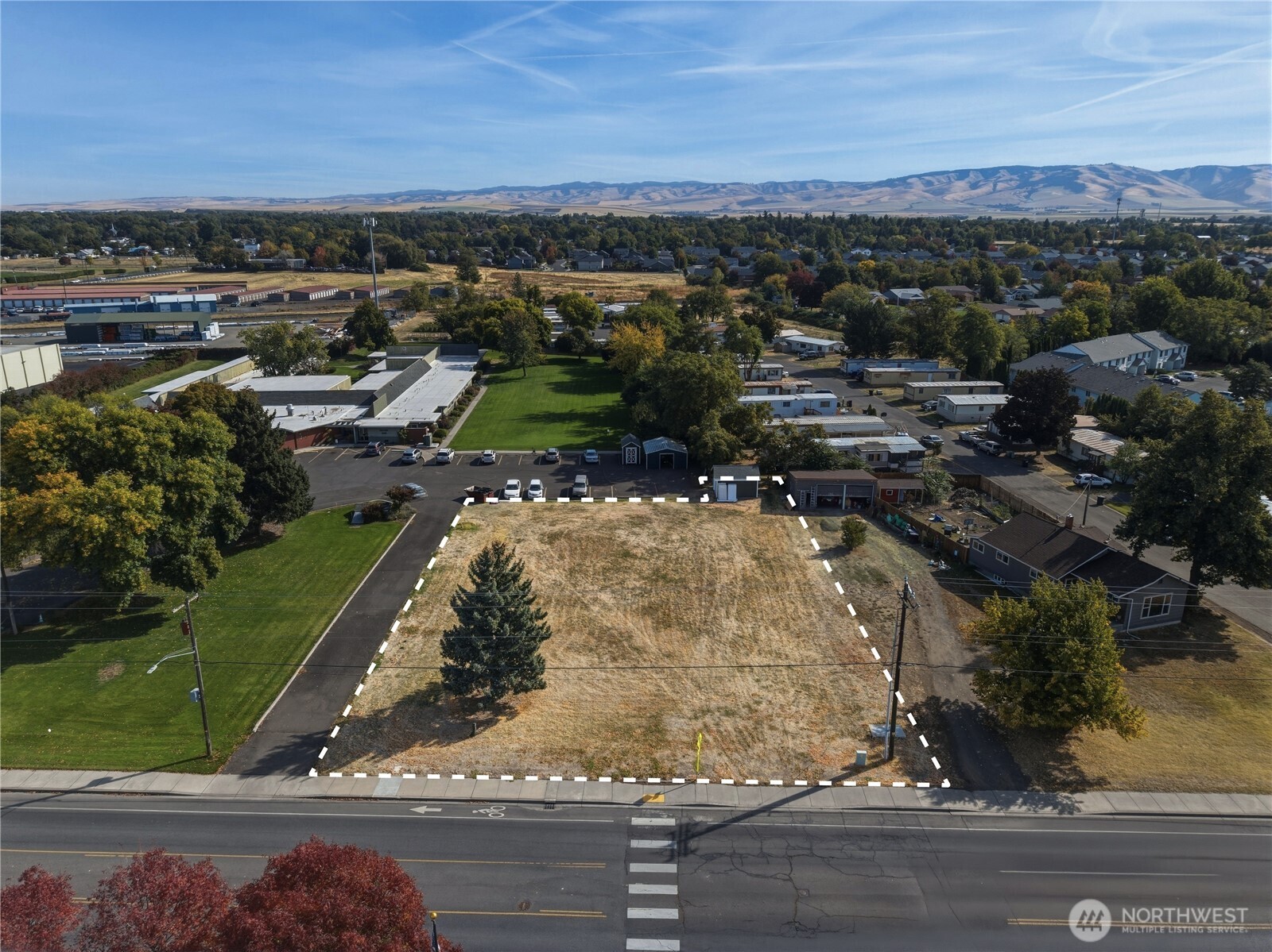1795 Plaza Way Property Photo 3
