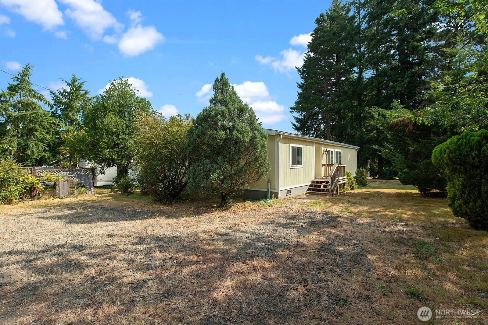 17420 97th Place Property Photo 11