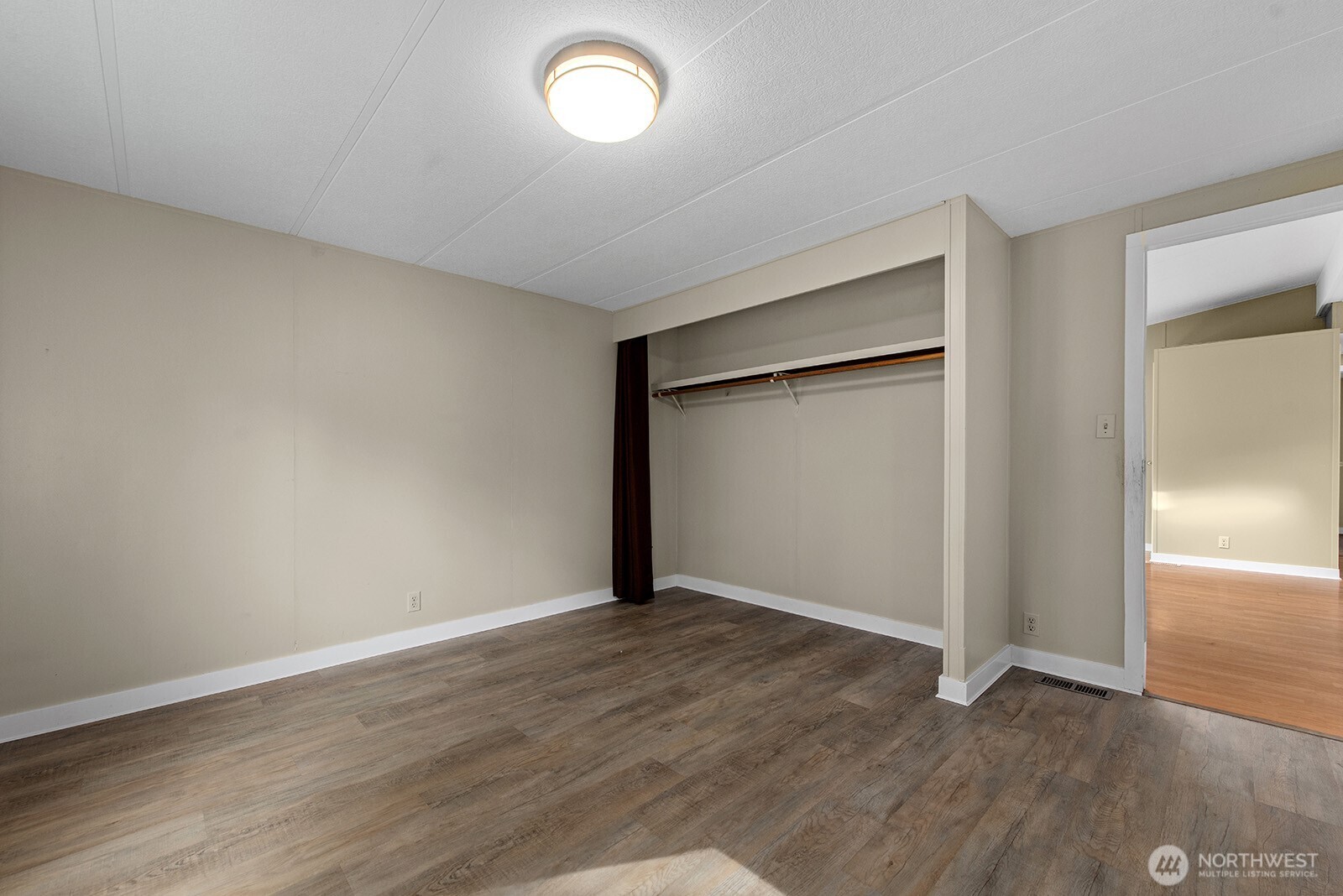 17420 97th Place Property Photo 29