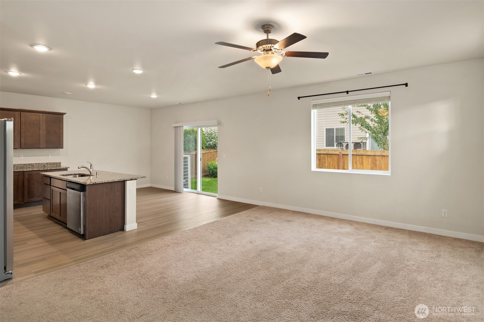 12127 316th Drive Property Photo 5