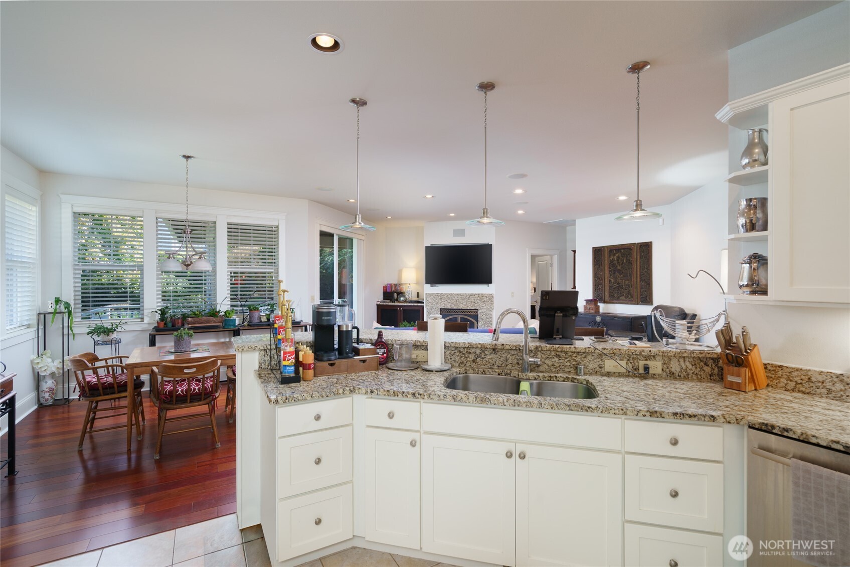 1401 Portalis Court Property Photo 15