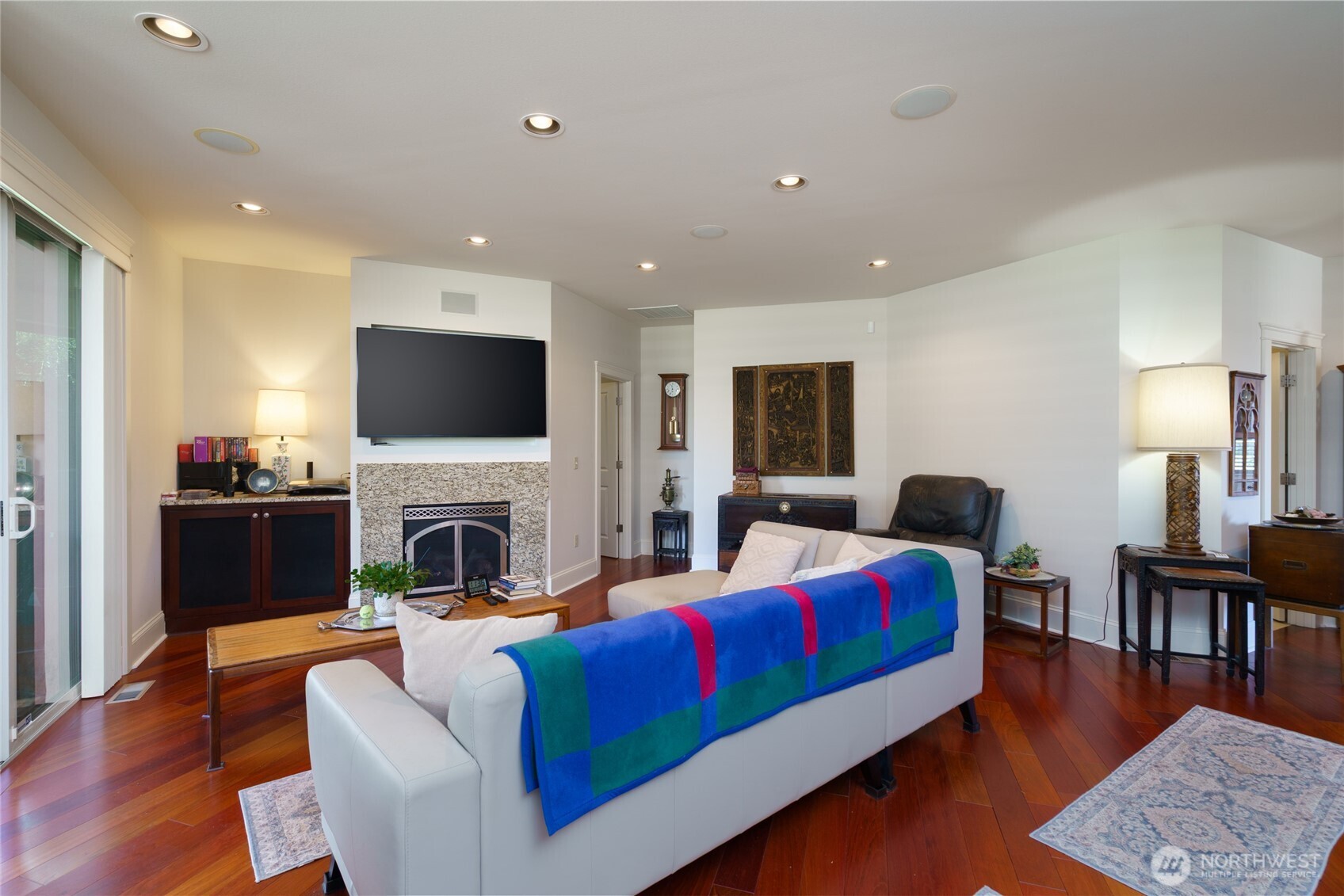 1401 Portalis Court Property Photo 16