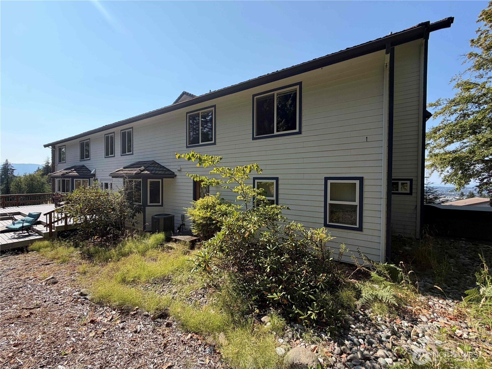 811 Fox Hollow Road Property Photo 4