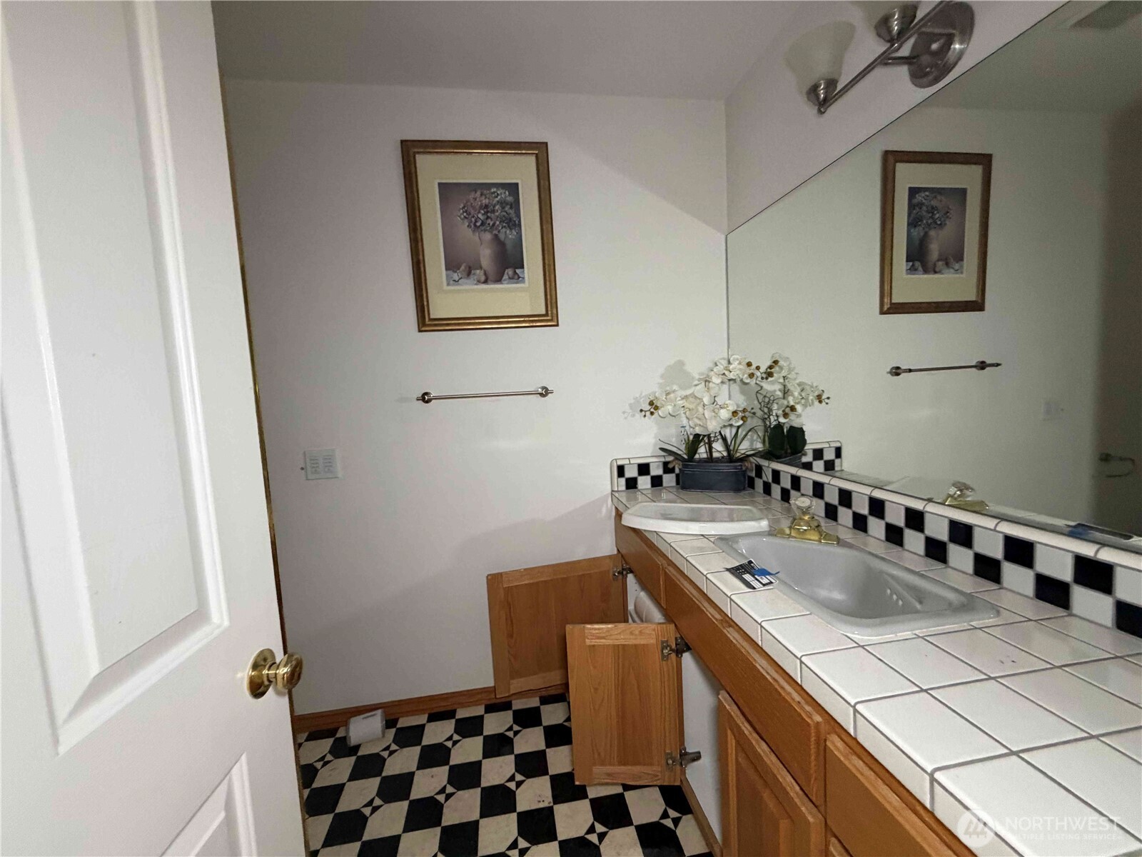 811 Fox Hollow Road Property Photo 21
