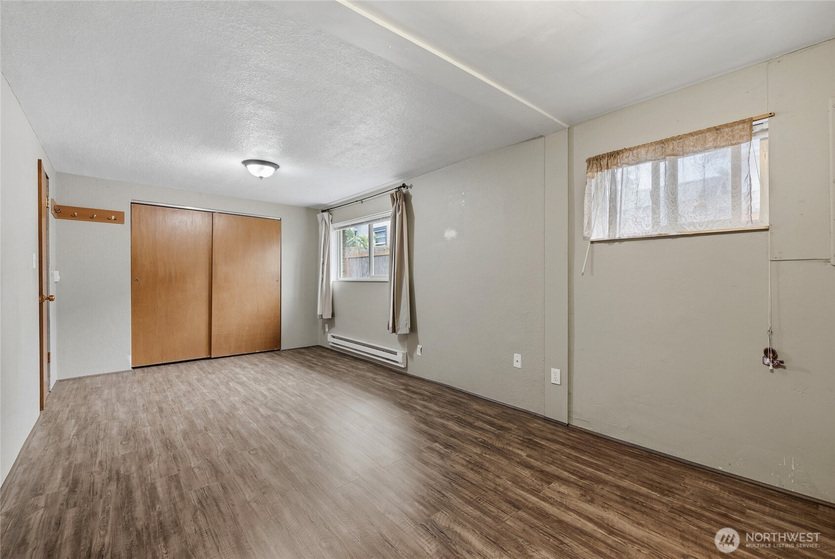 702 E 51st Street Property Photo 11