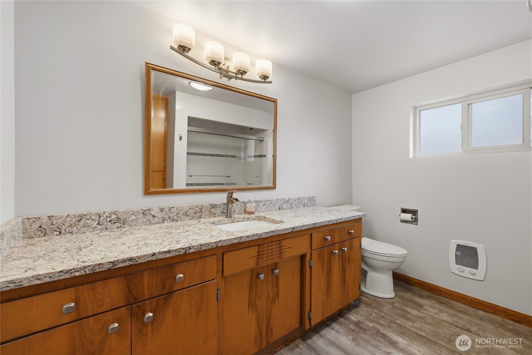 702 E 51st Street Property Photo 13