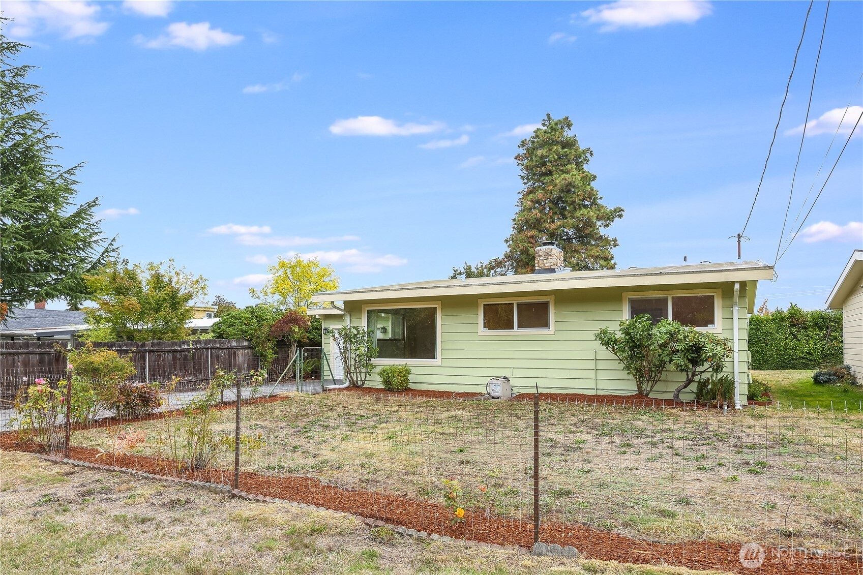 7320 33rd Avenue Property Photo 3