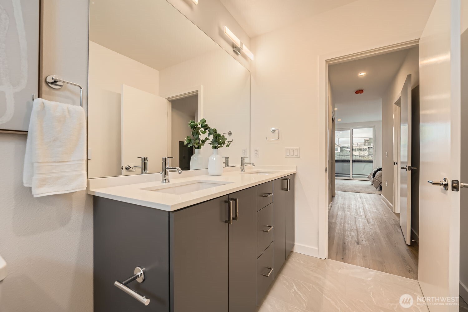 6610 Carleton Avenue A Property Photo 15
