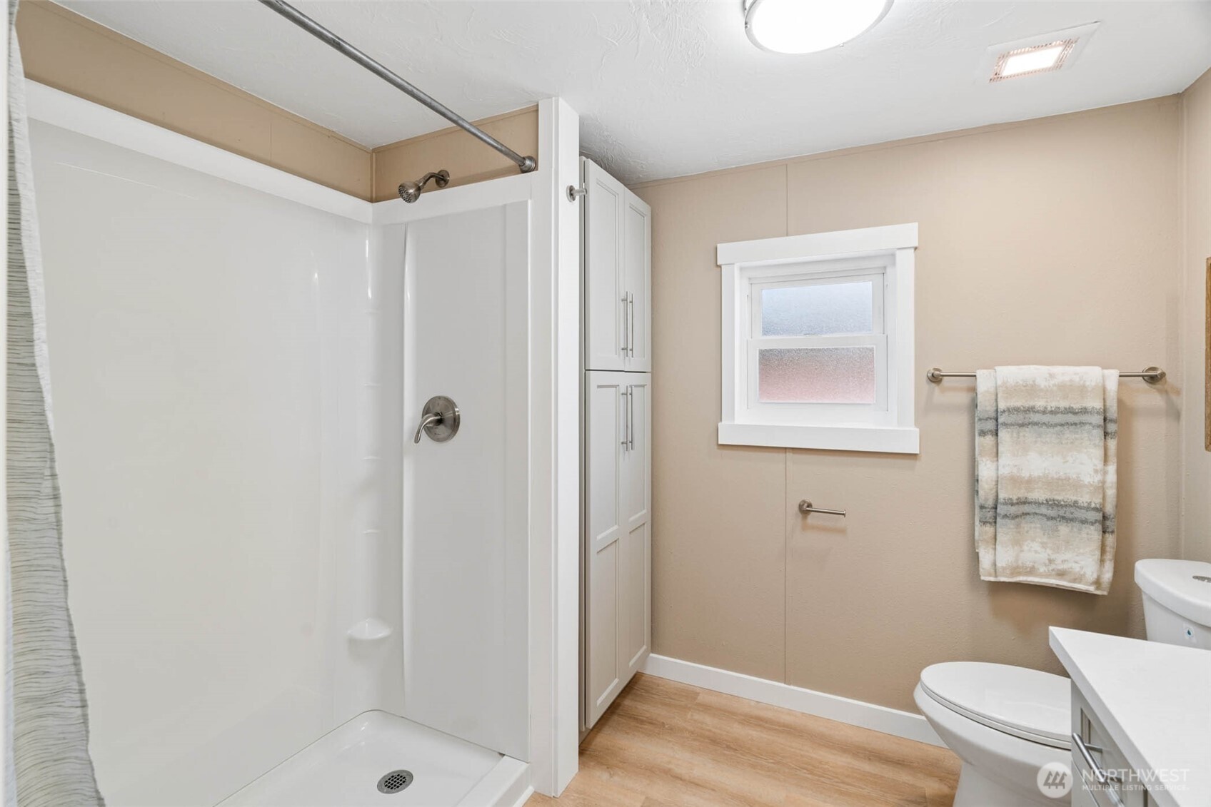 17125 Woodcrest Drive Property Photo 22