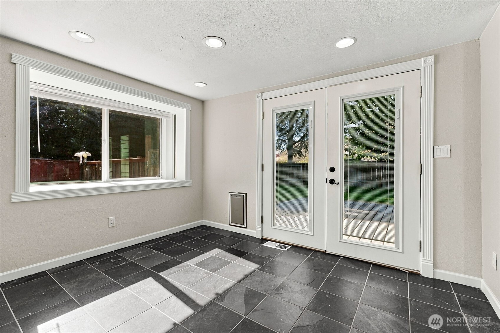 821 7th Avenue Property Photo 8