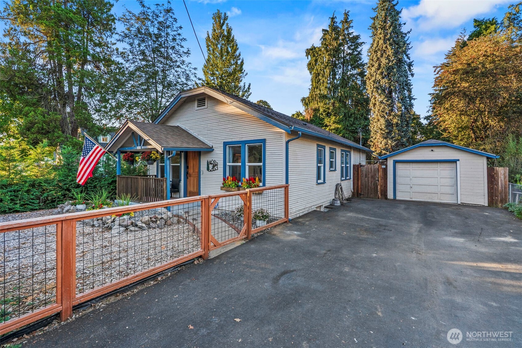 1809 Se 7th Avenue Property Photo 3