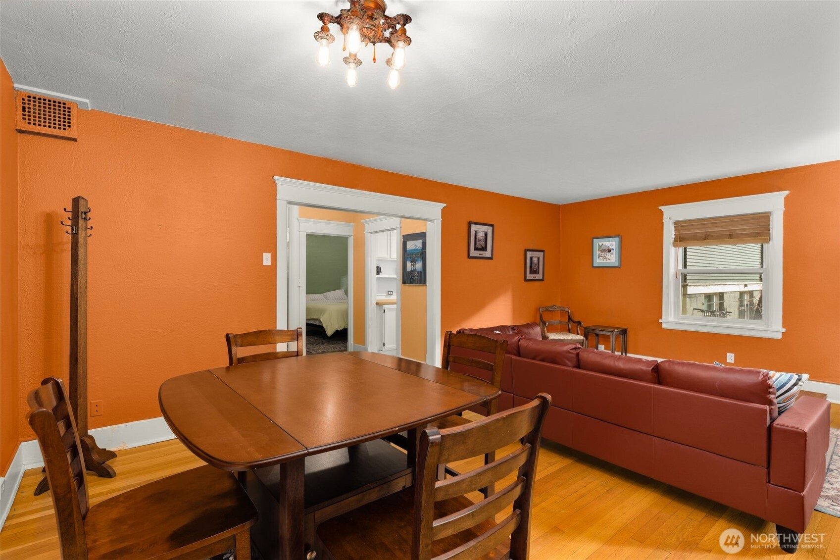 516 E Thomas Street 102 Property Photo 6