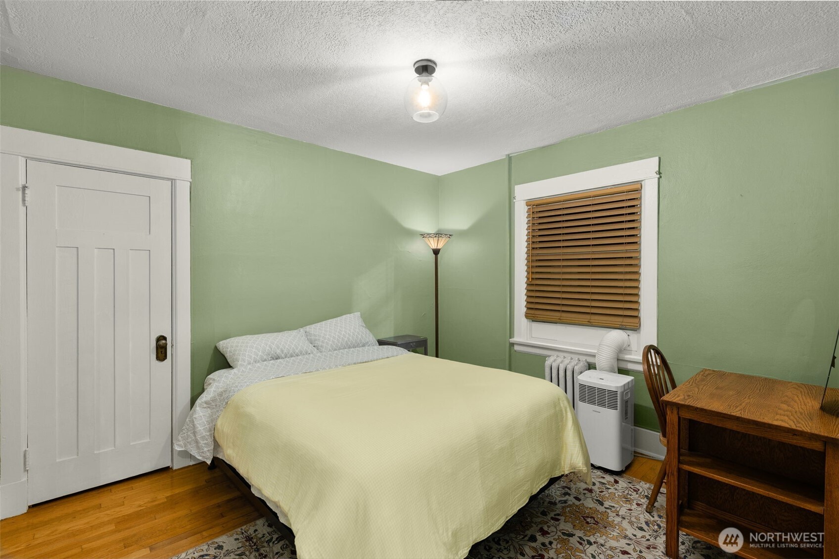 516 E Thomas Street 102 Property Photo 14