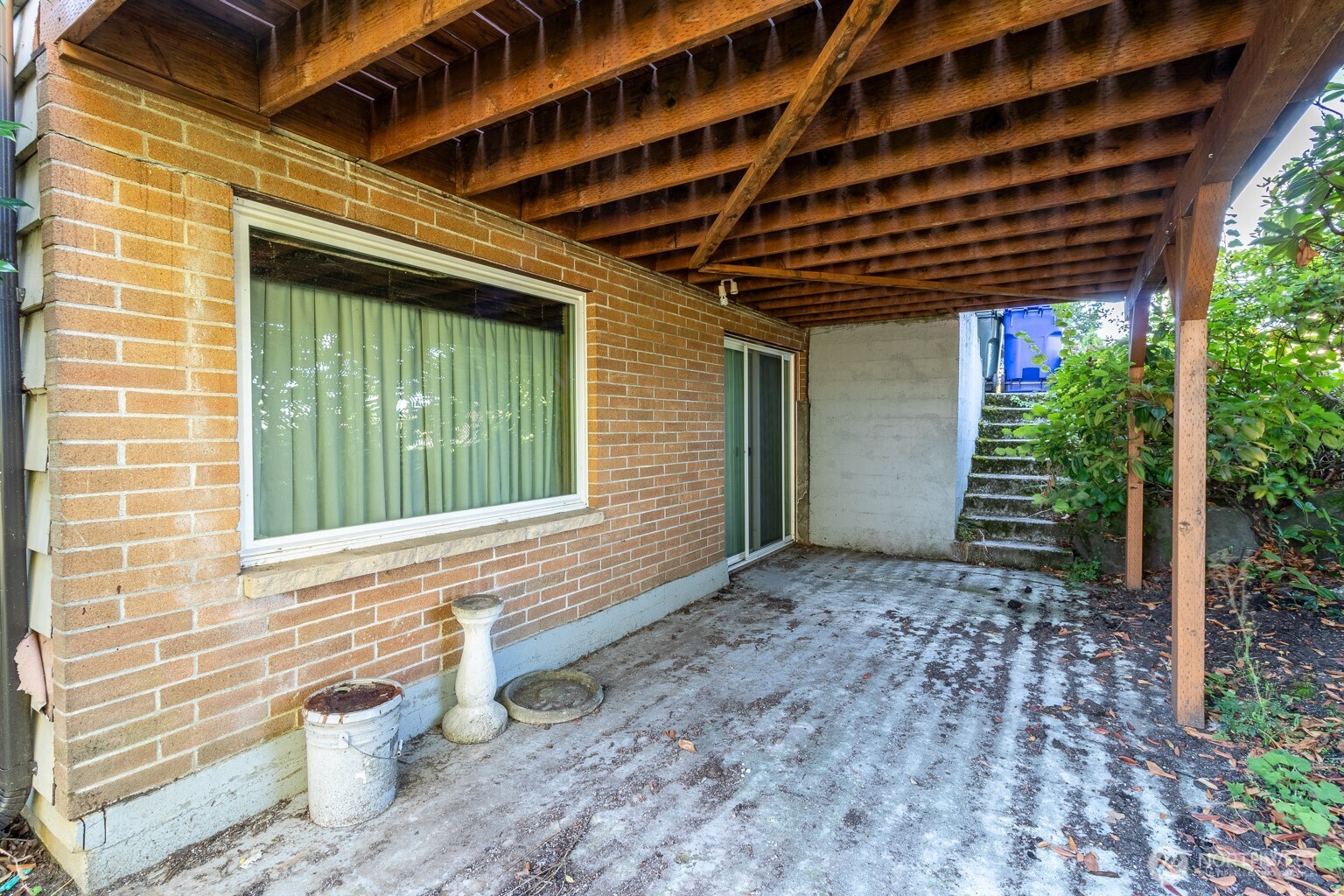 1210 N 33rd Place Property Photo 7