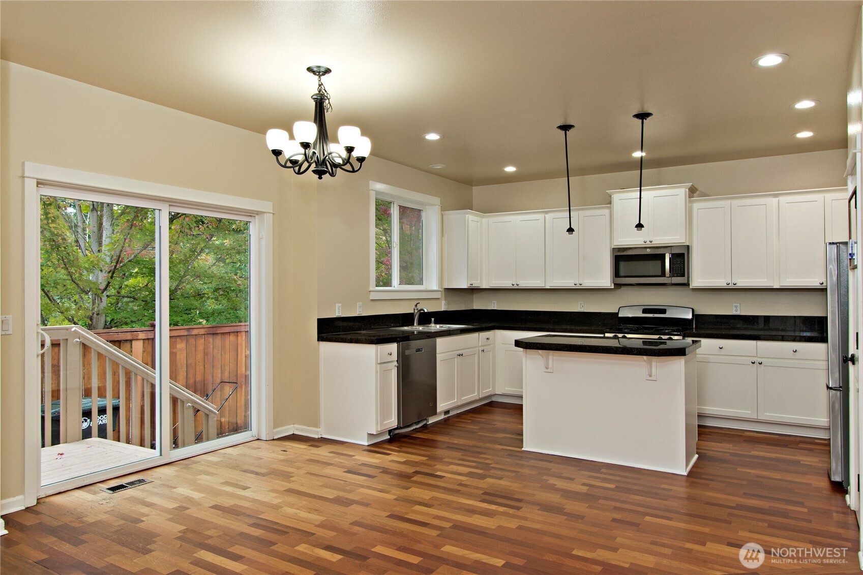 24012 220th Place Property Photo 7