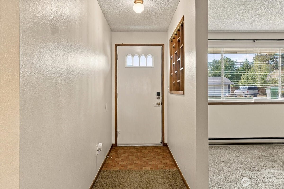 63 Sunset Drive Property Photo 4