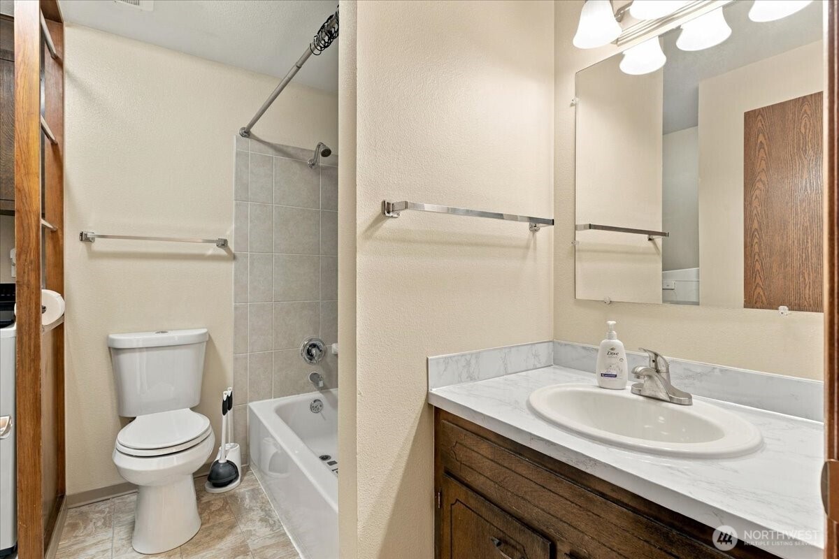 63 Sunset Drive Property Photo 17