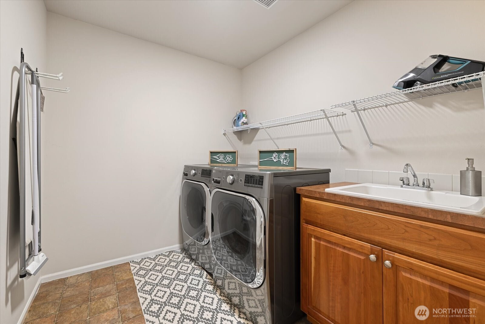 7717 Greenridge Court Property Photo 26