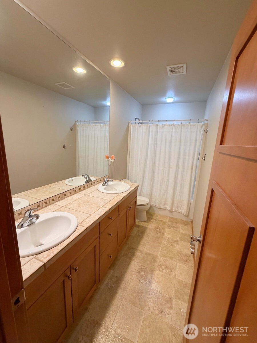 9207 28th Street Ct Property Photo 19