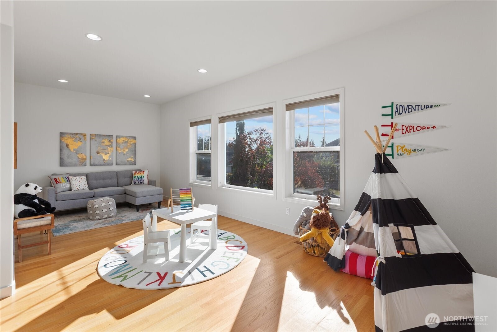 18433 Hawksview Drive Property Photo 17