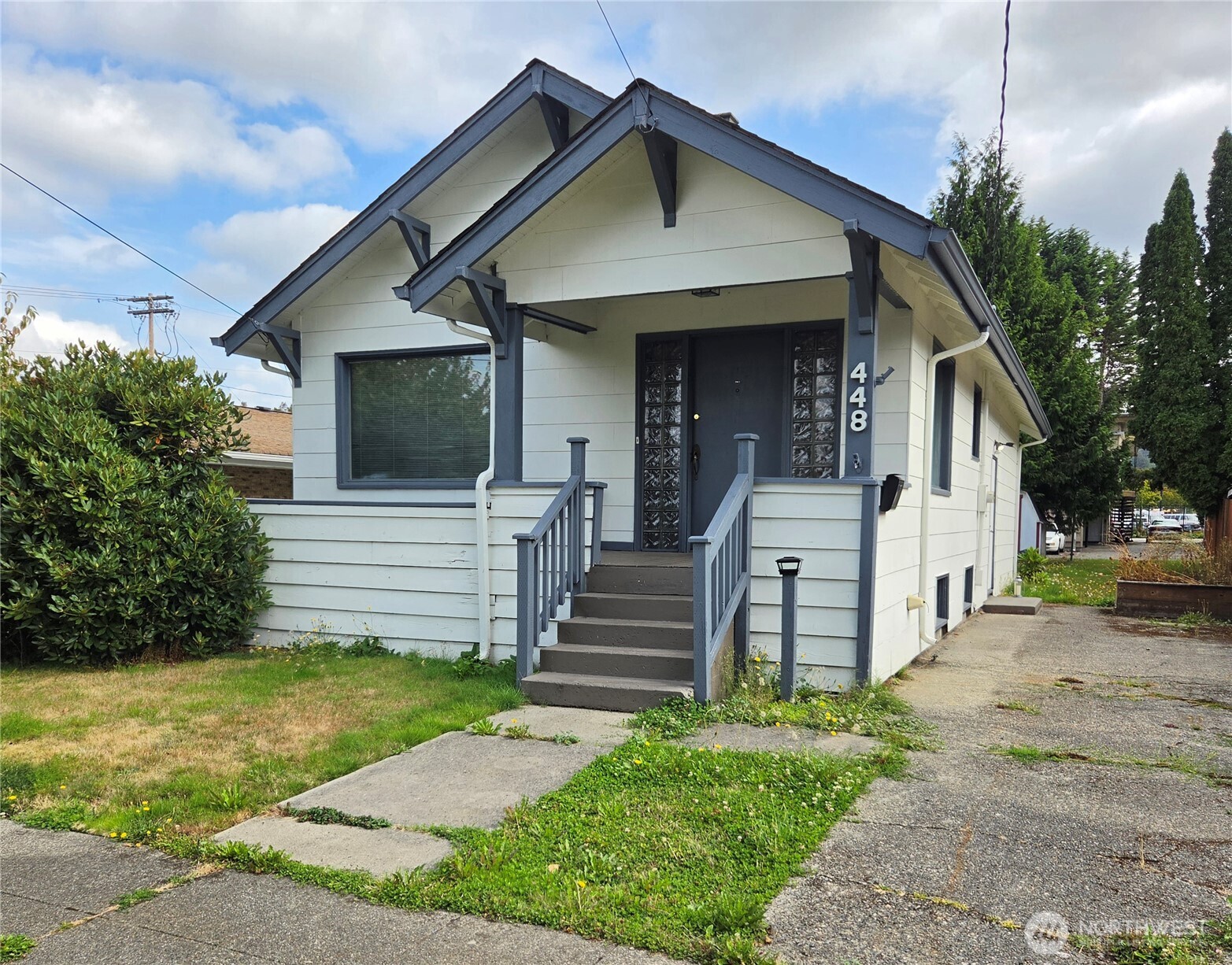 448 Pelly Avenue Property Photo 1