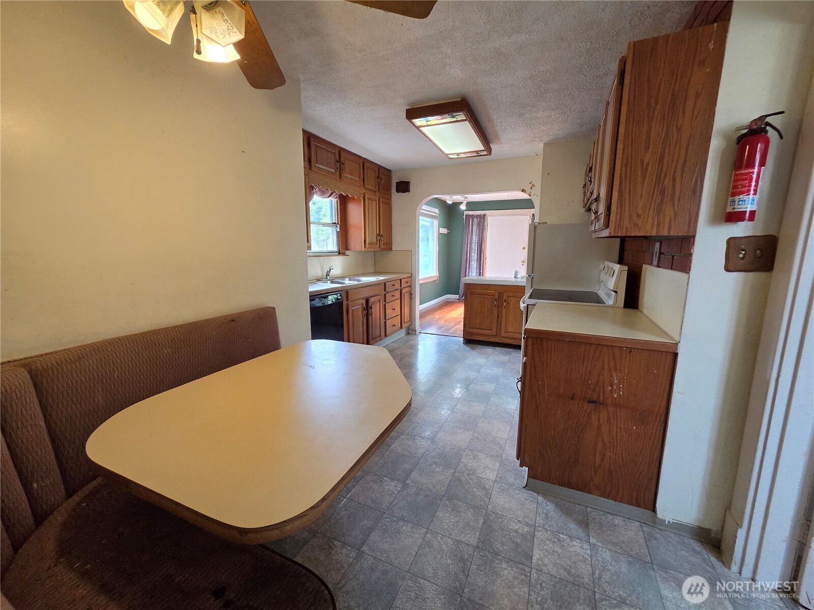 448 Pelly Avenue Property Photo 8
