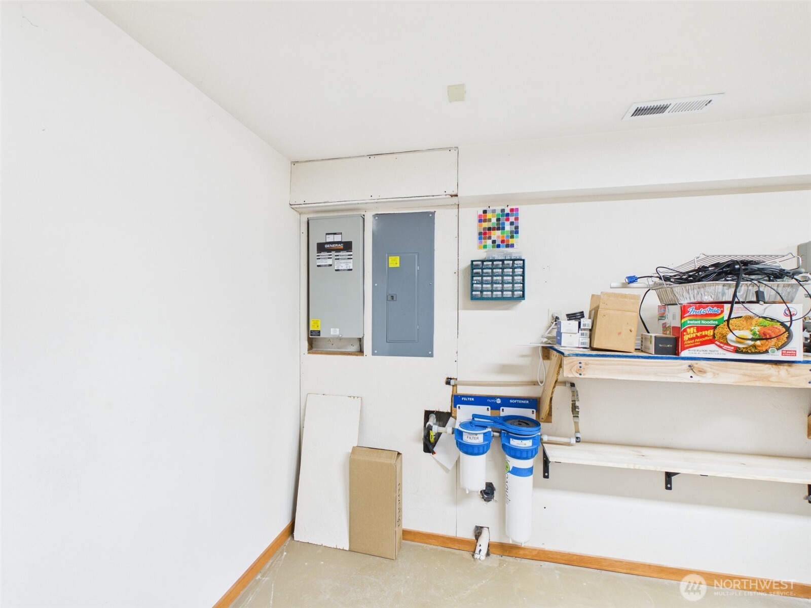 7 N Lake Lane Property Photo 14