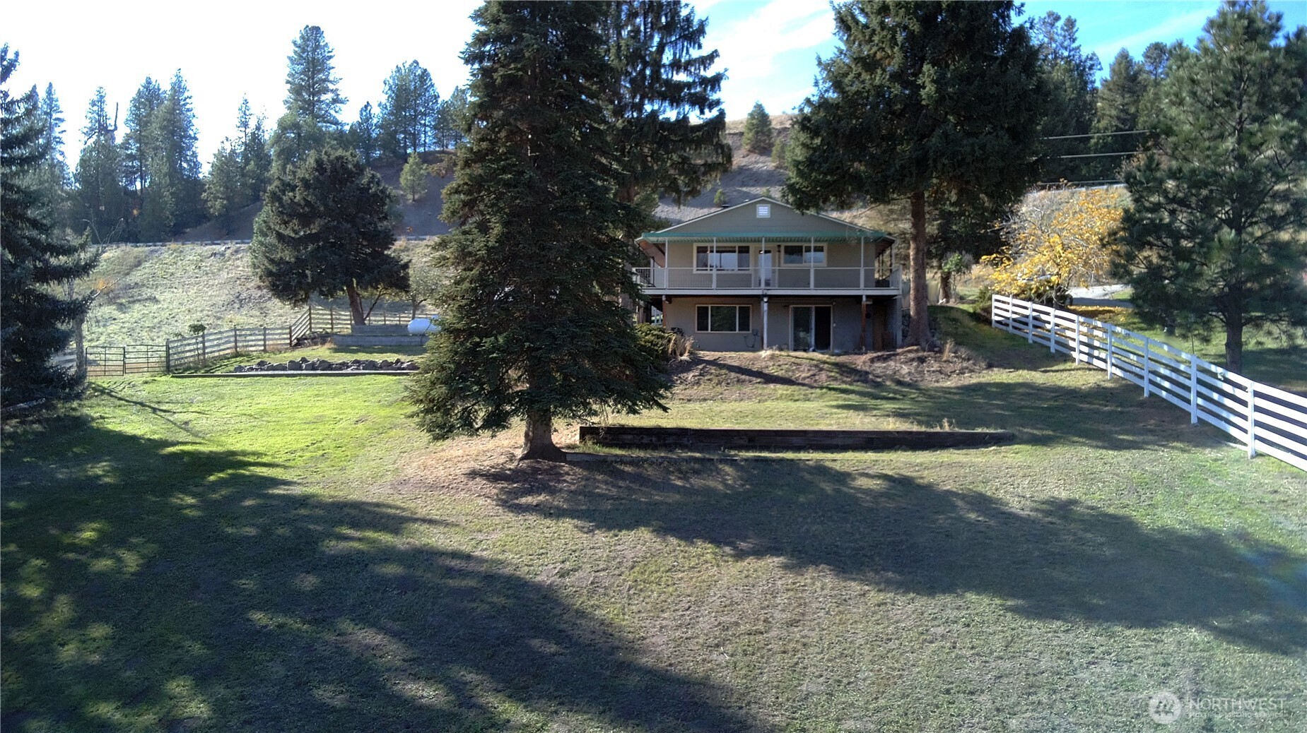 7 N Lake Lane Property Photo 20