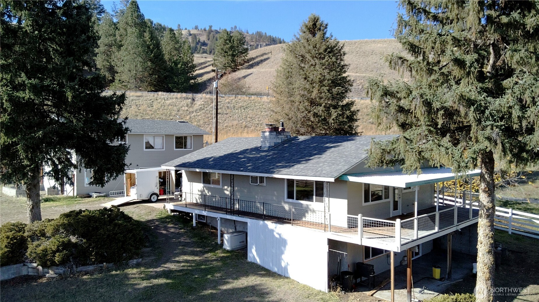 7 N Lake Lane Property Photo 23
