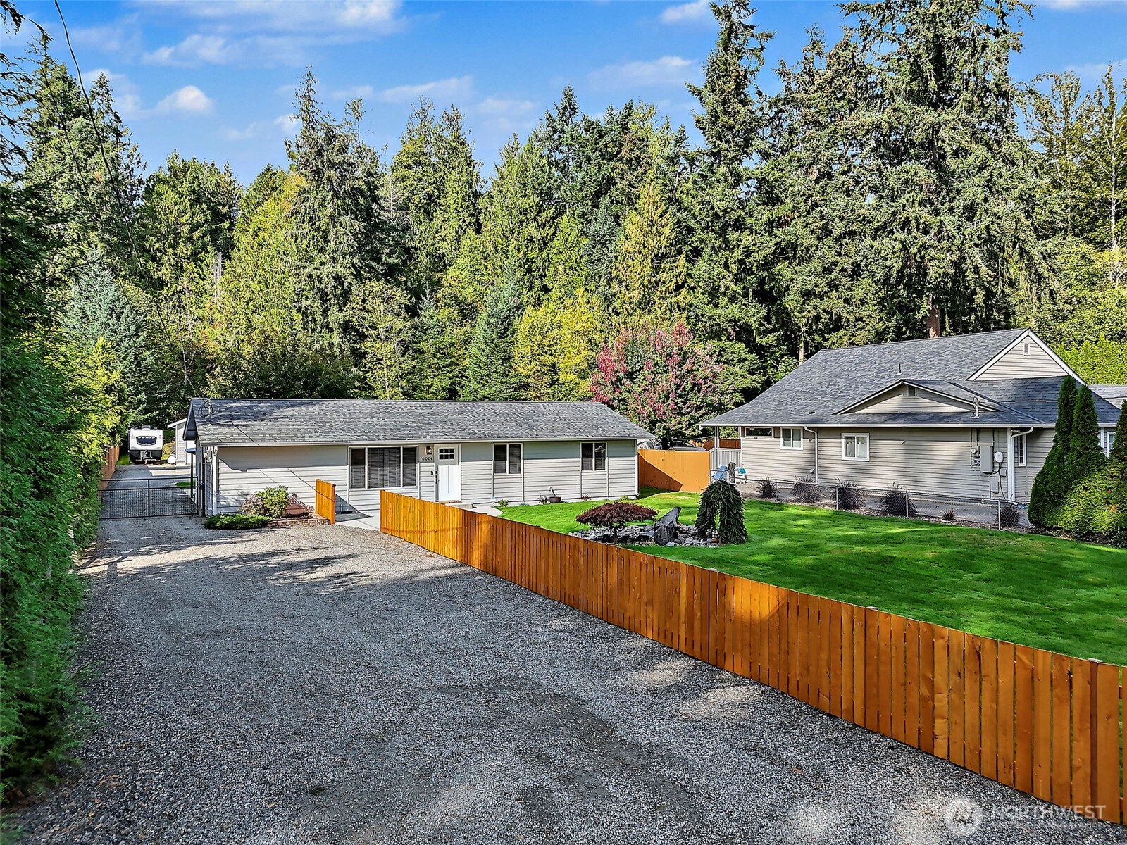 10024 Angeline Road Property Photo 3