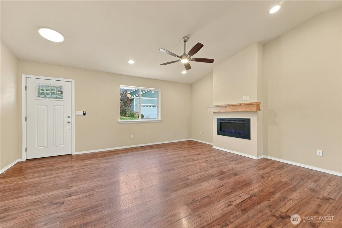 405 Ridgewood Drive Property Photo 20