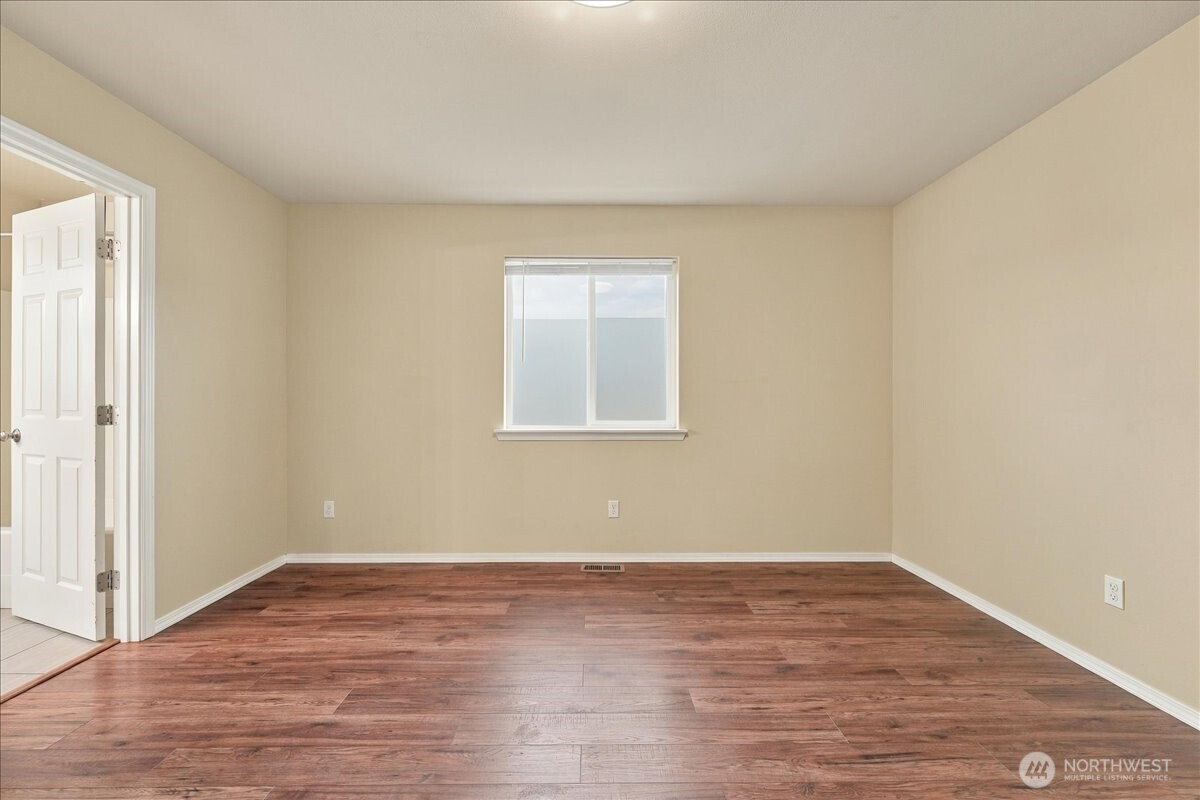 405 Ridgewood Drive Property Photo 24
