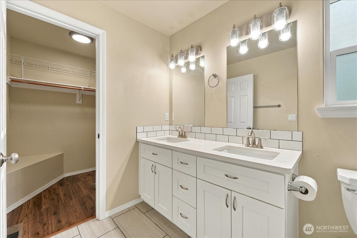 405 Ridgewood Drive Property Photo 25