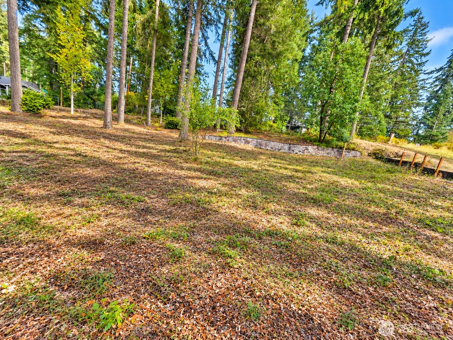 1614 190th Avenue Property Photo 3