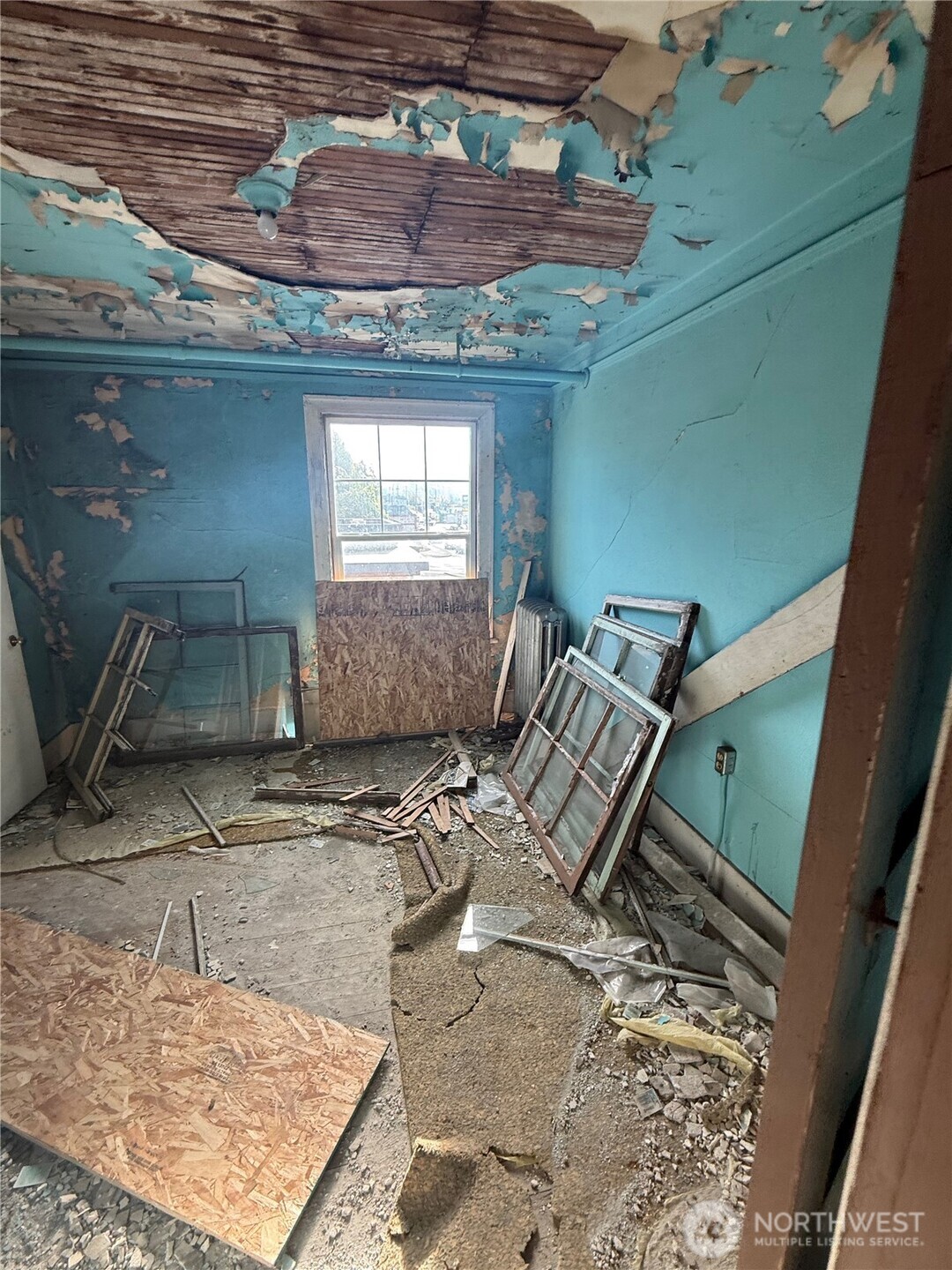 301 Allen Street Property Photo 5