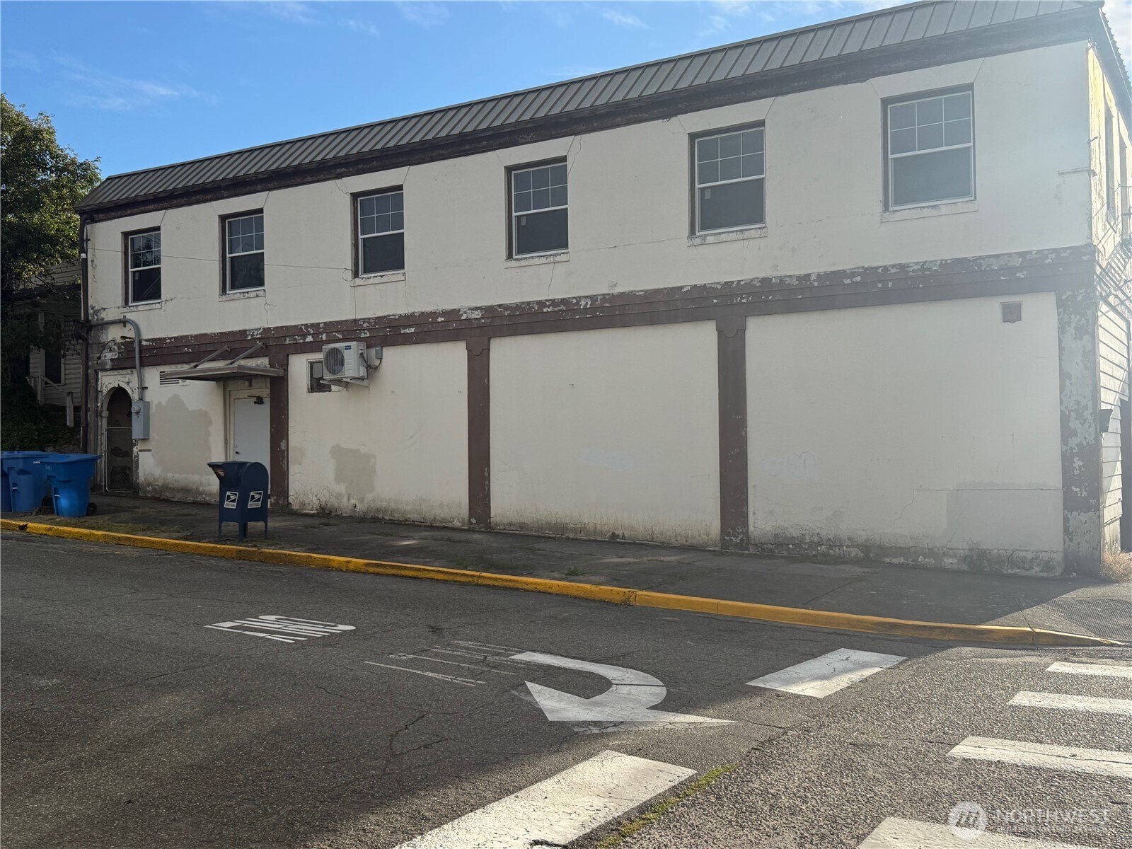 301 Allen Street Property Photo 15