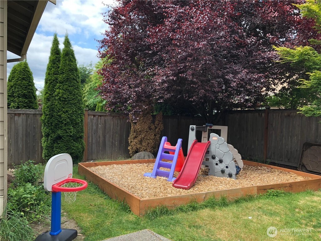 16652 Ne 120th Street Property Photo 8