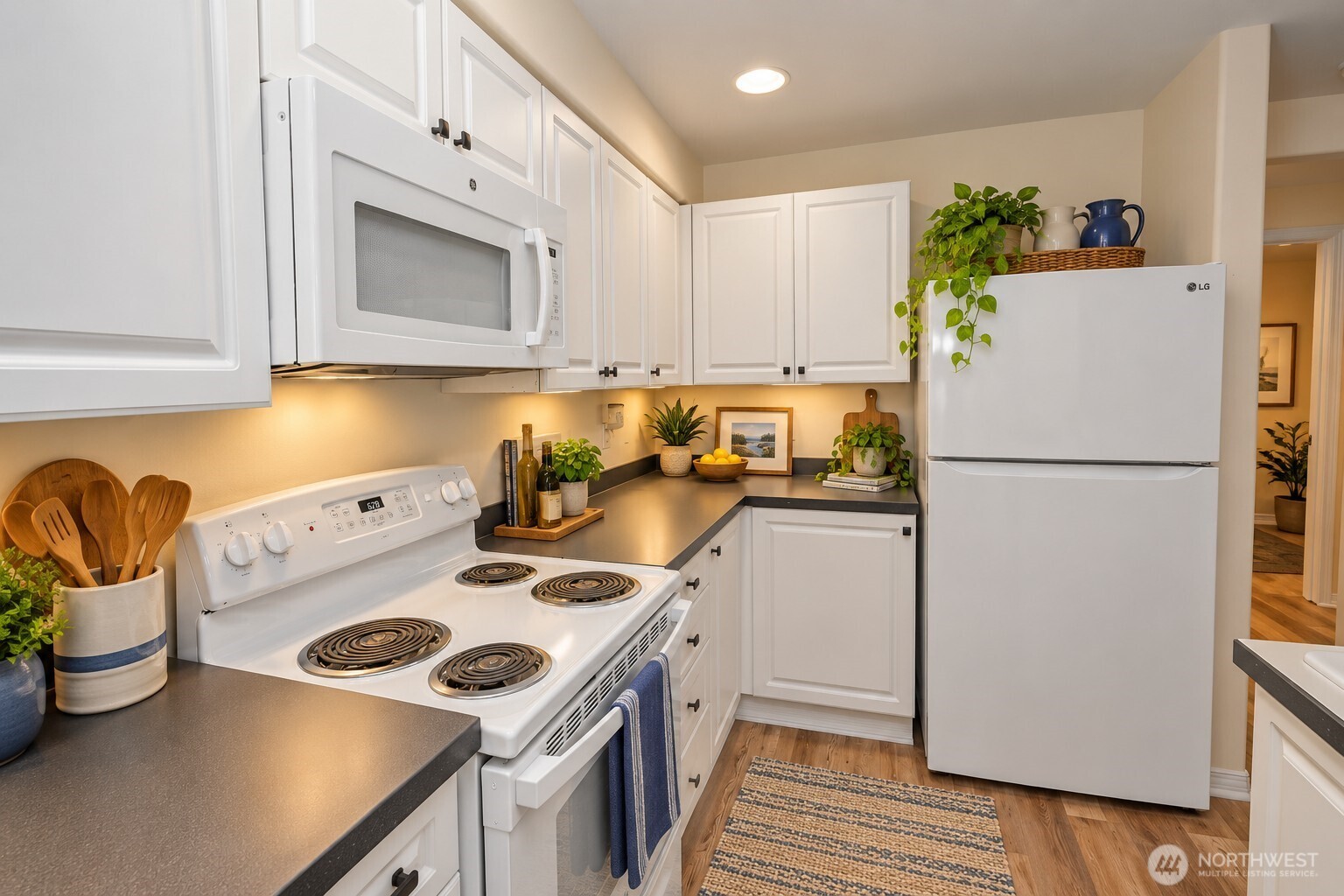 2522 Rucker Avenue 408 Property Photo 13