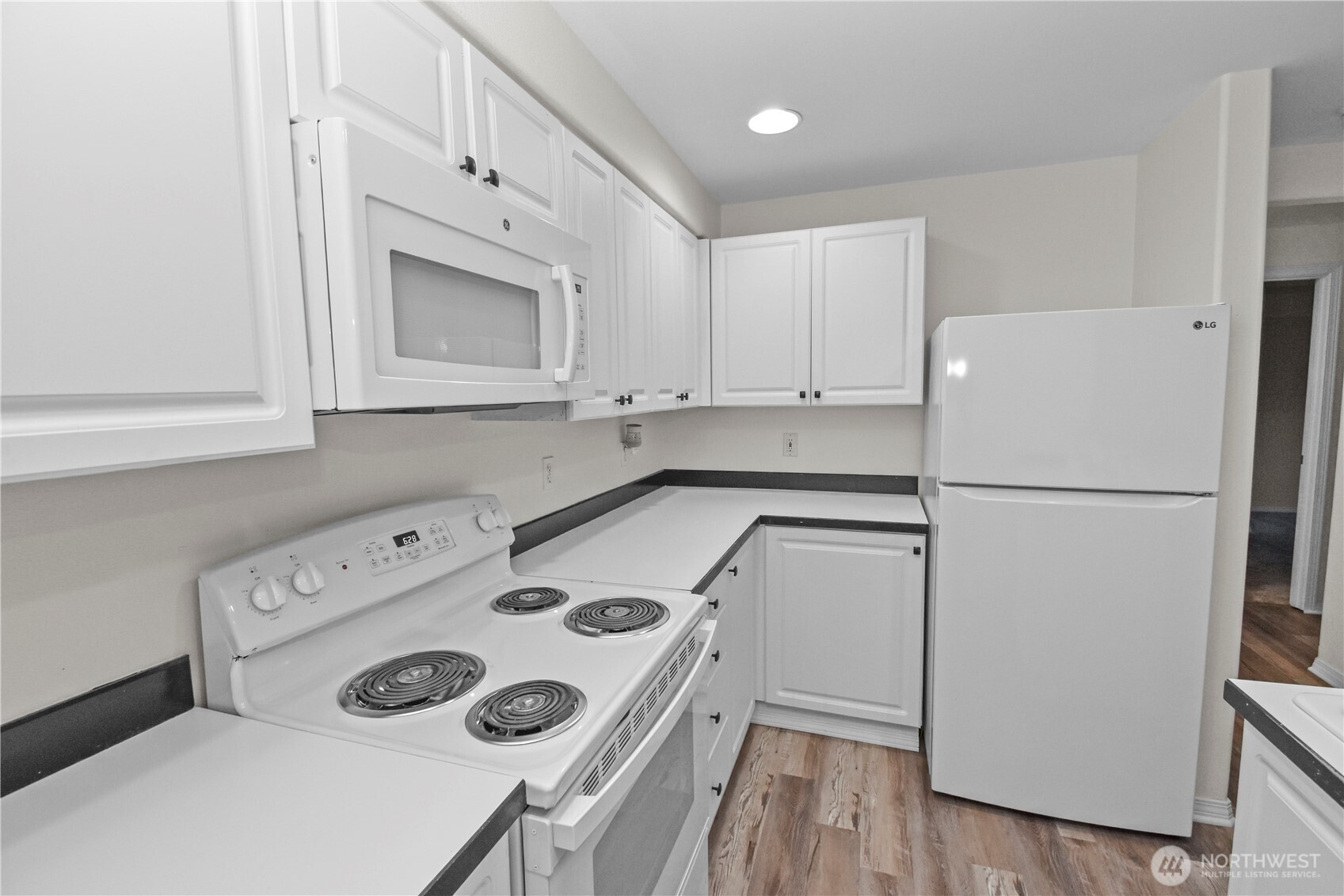 2522 Rucker Avenue 408 Property Photo 14