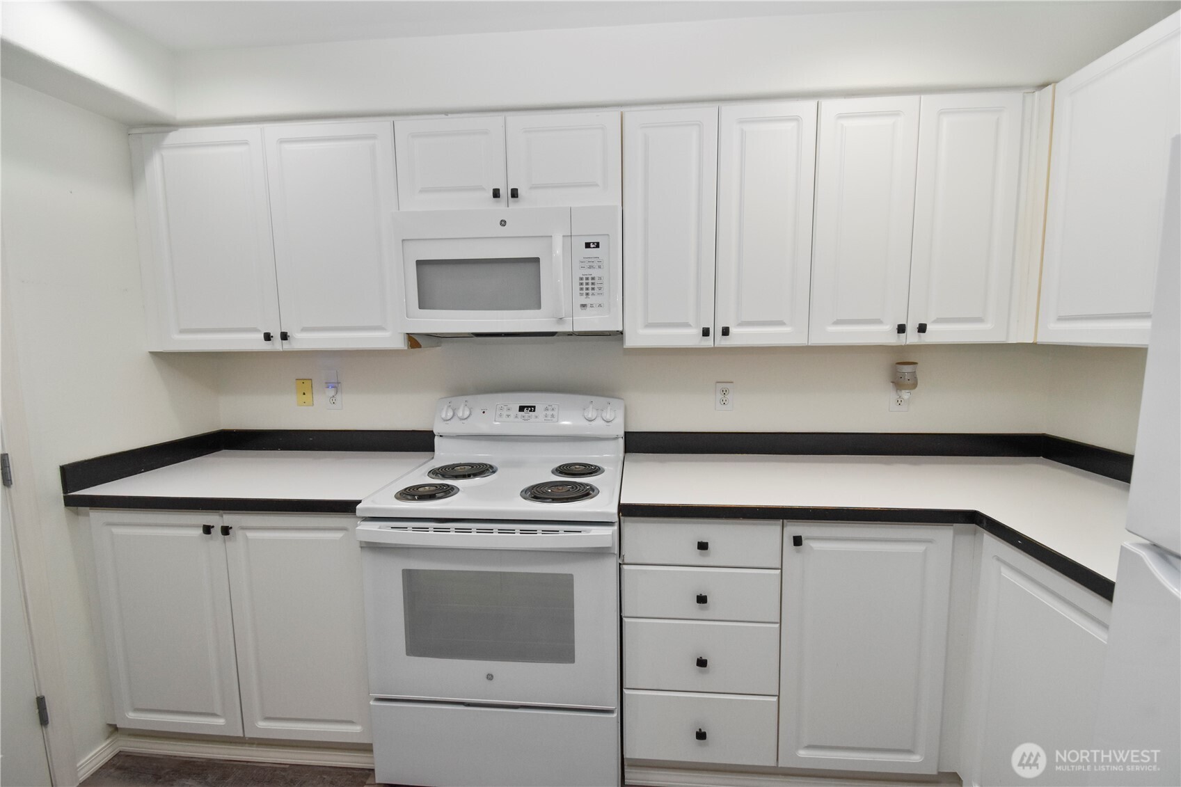 2522 Rucker Avenue 408 Property Photo 17