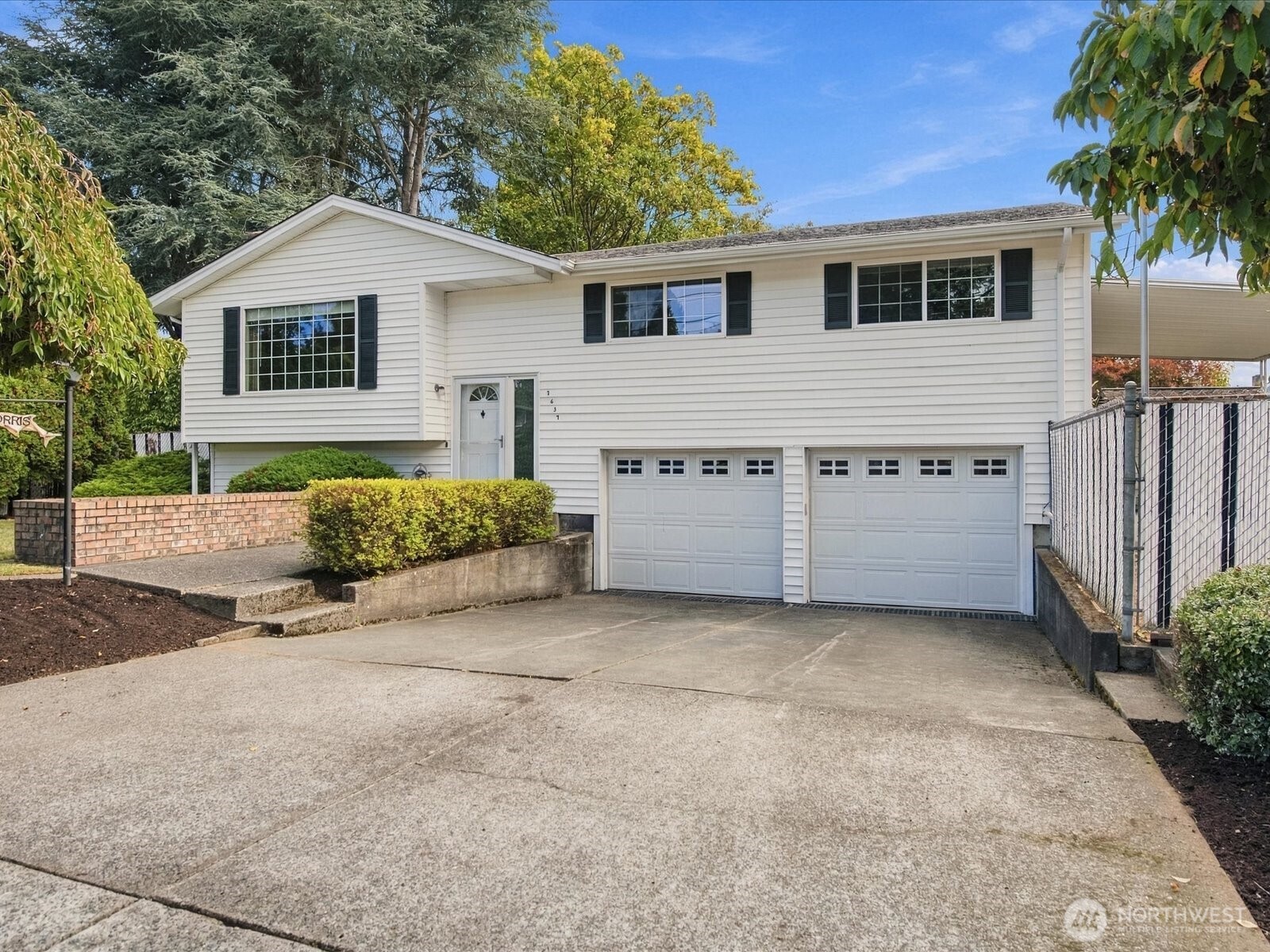 7637 Tacoma Avenue Property Photo 3