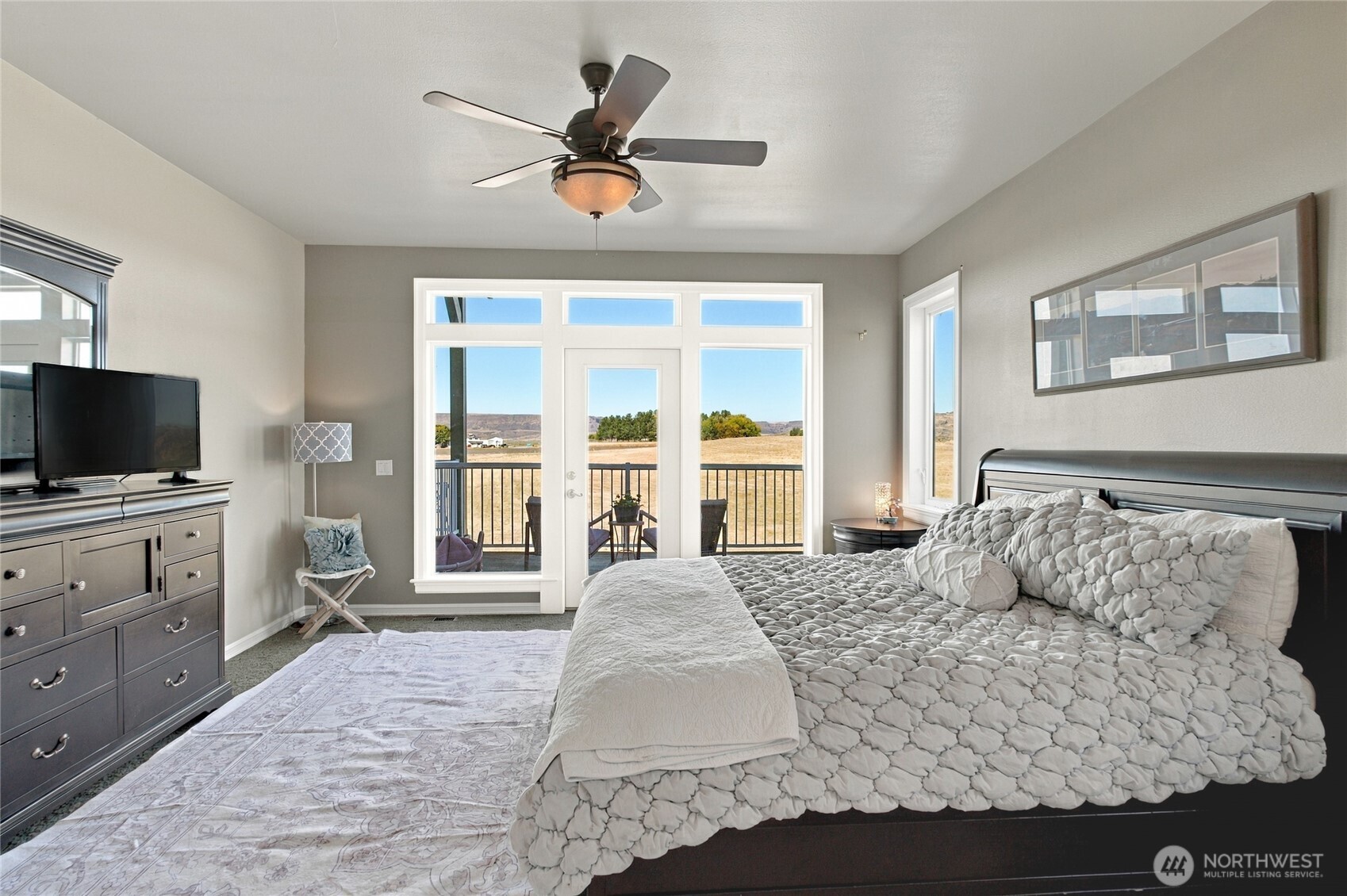 55776 Bay Area Drive Property Photo 16