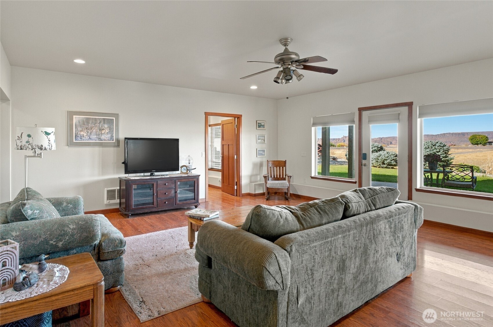 55776 Bay Area Drive Property Photo 22