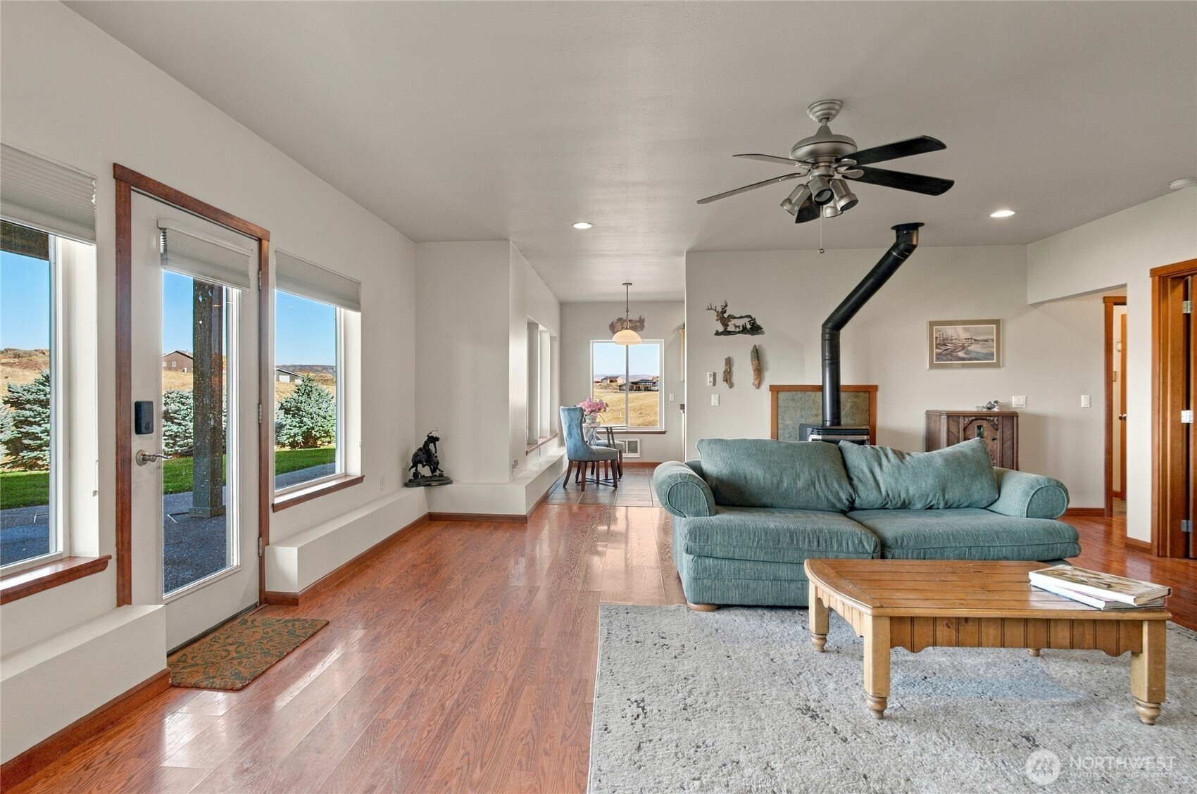 55776 Bay Area Drive Property Photo 23