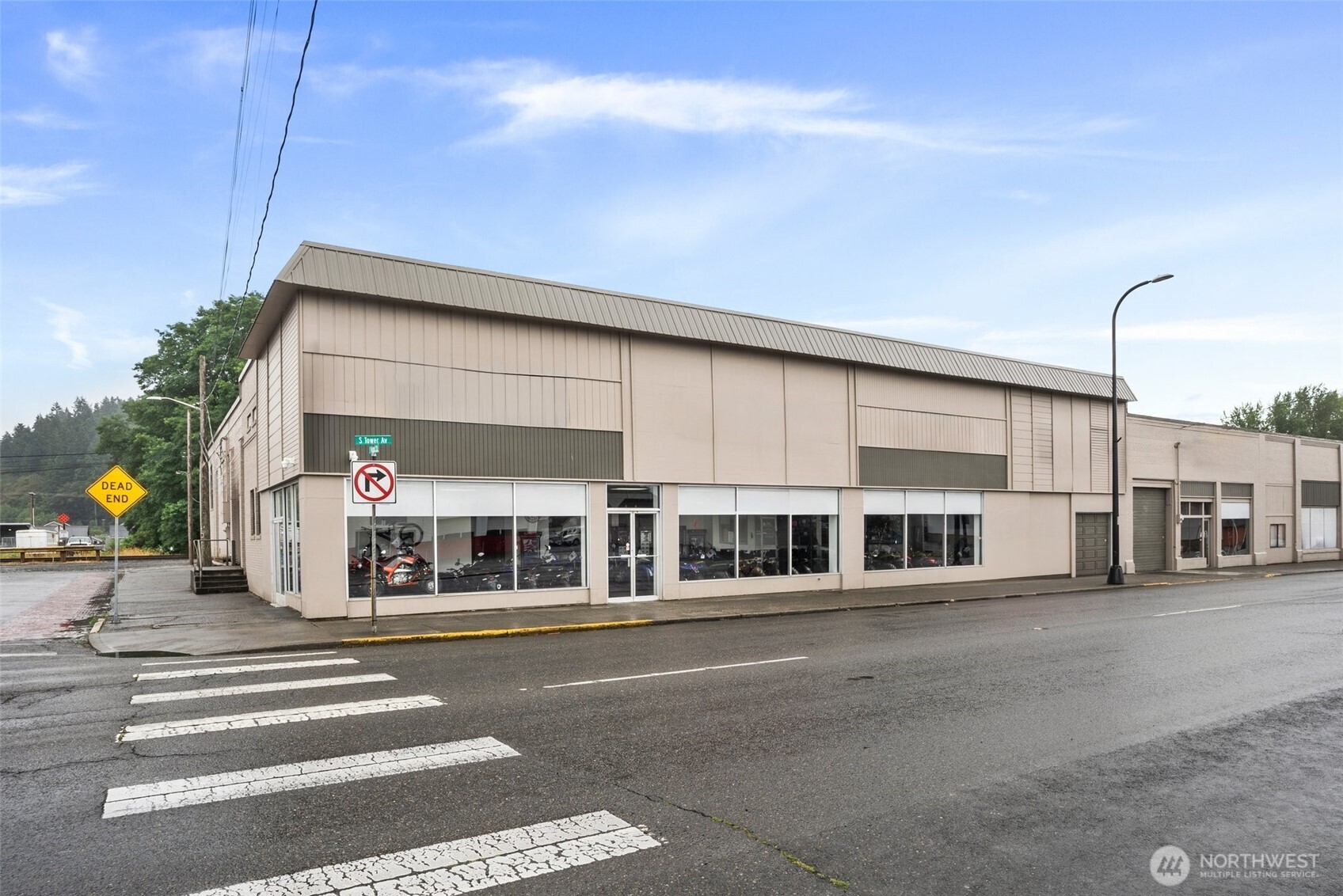 300 S Tower Avenue Property Photo 2