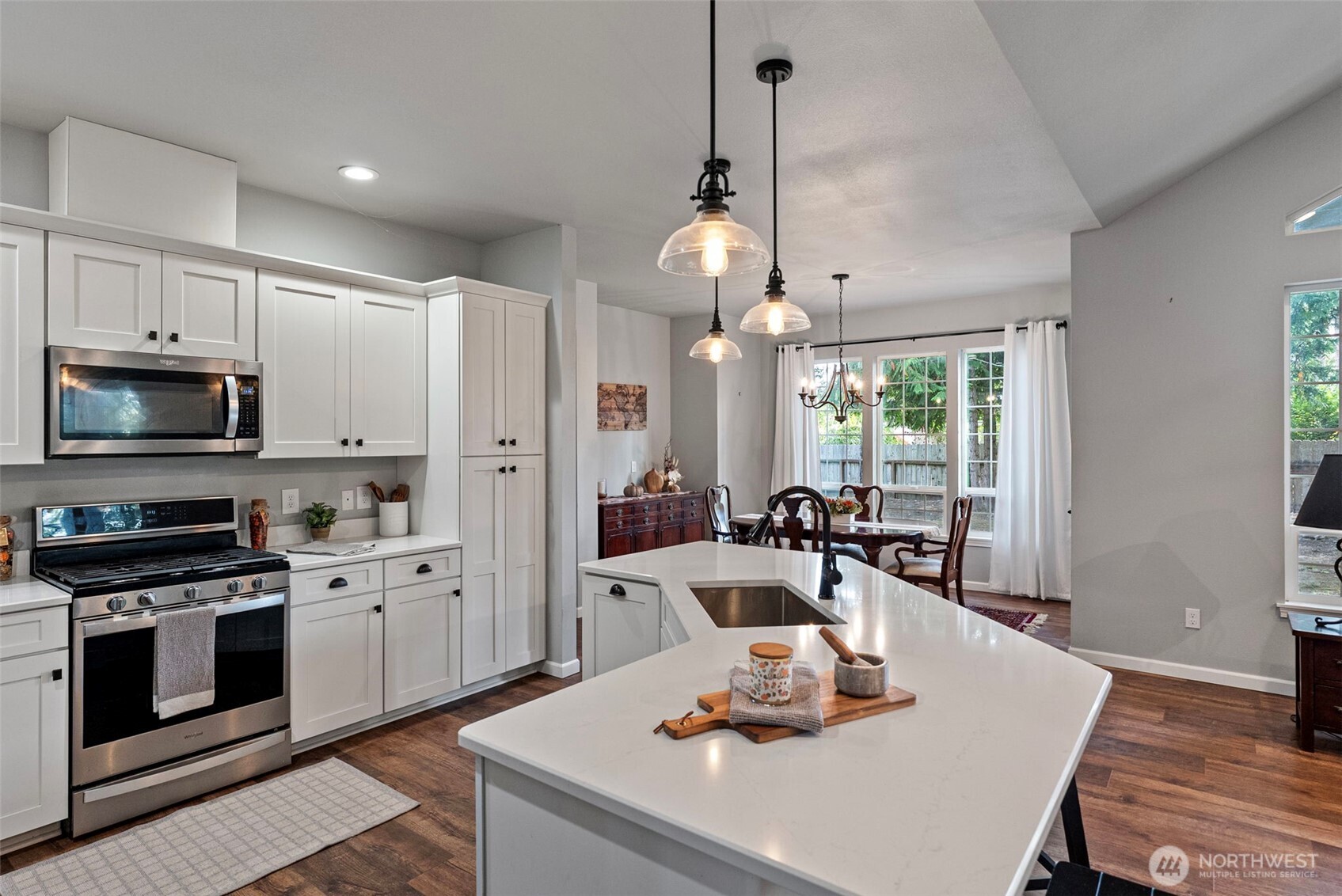 161 E Lake Forest Drive Property Photo 15