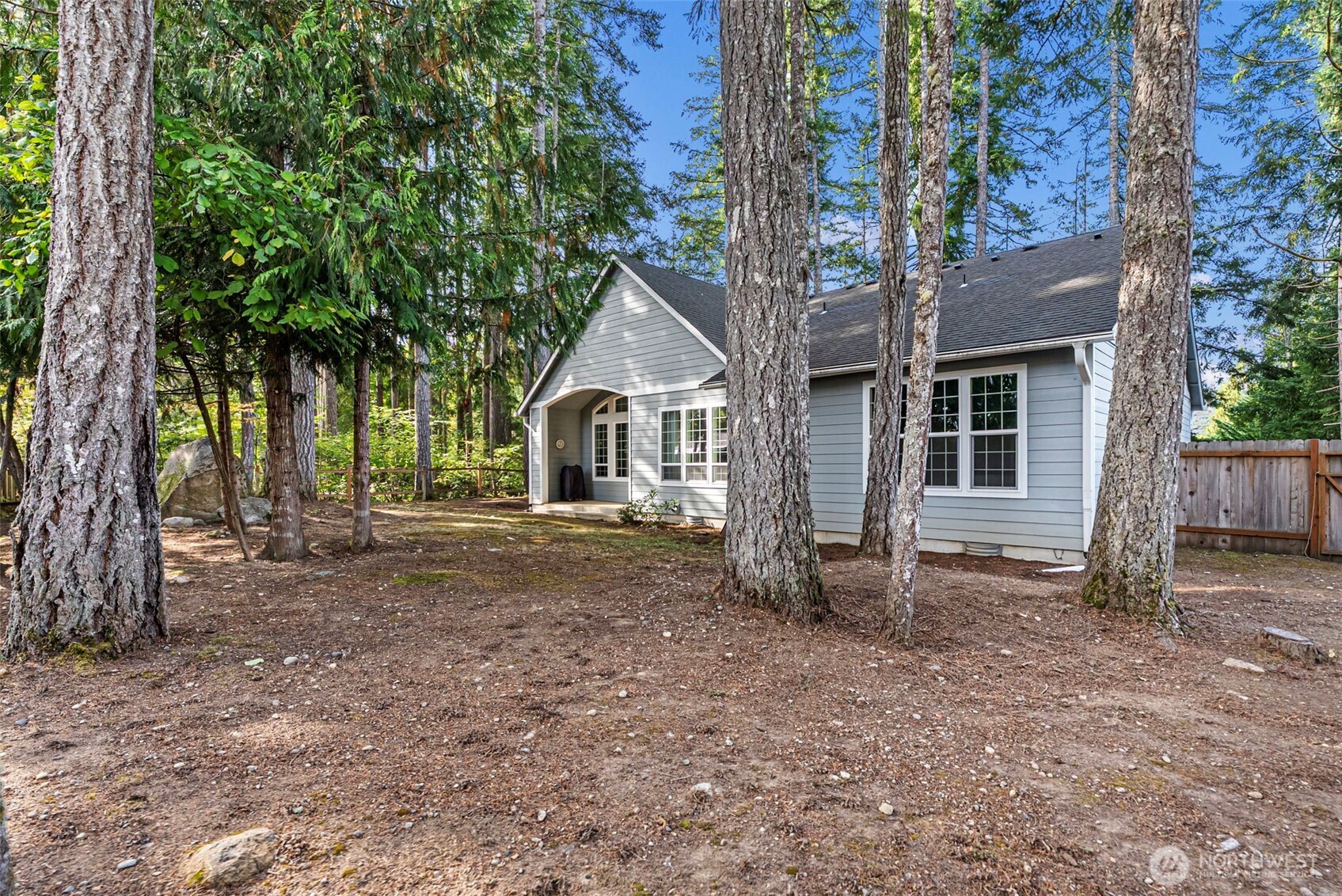 161 E Lake Forest Drive Property Photo 34