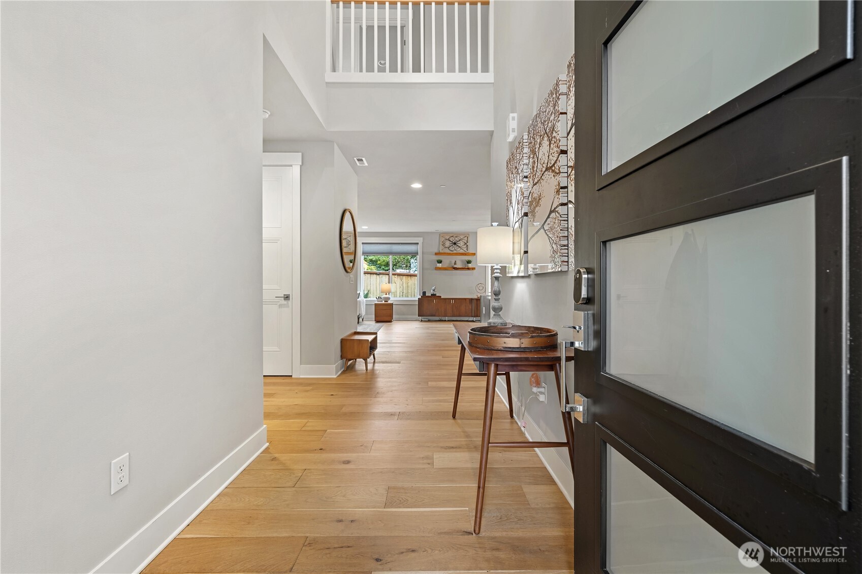 1435 7th Place Property Photo 3