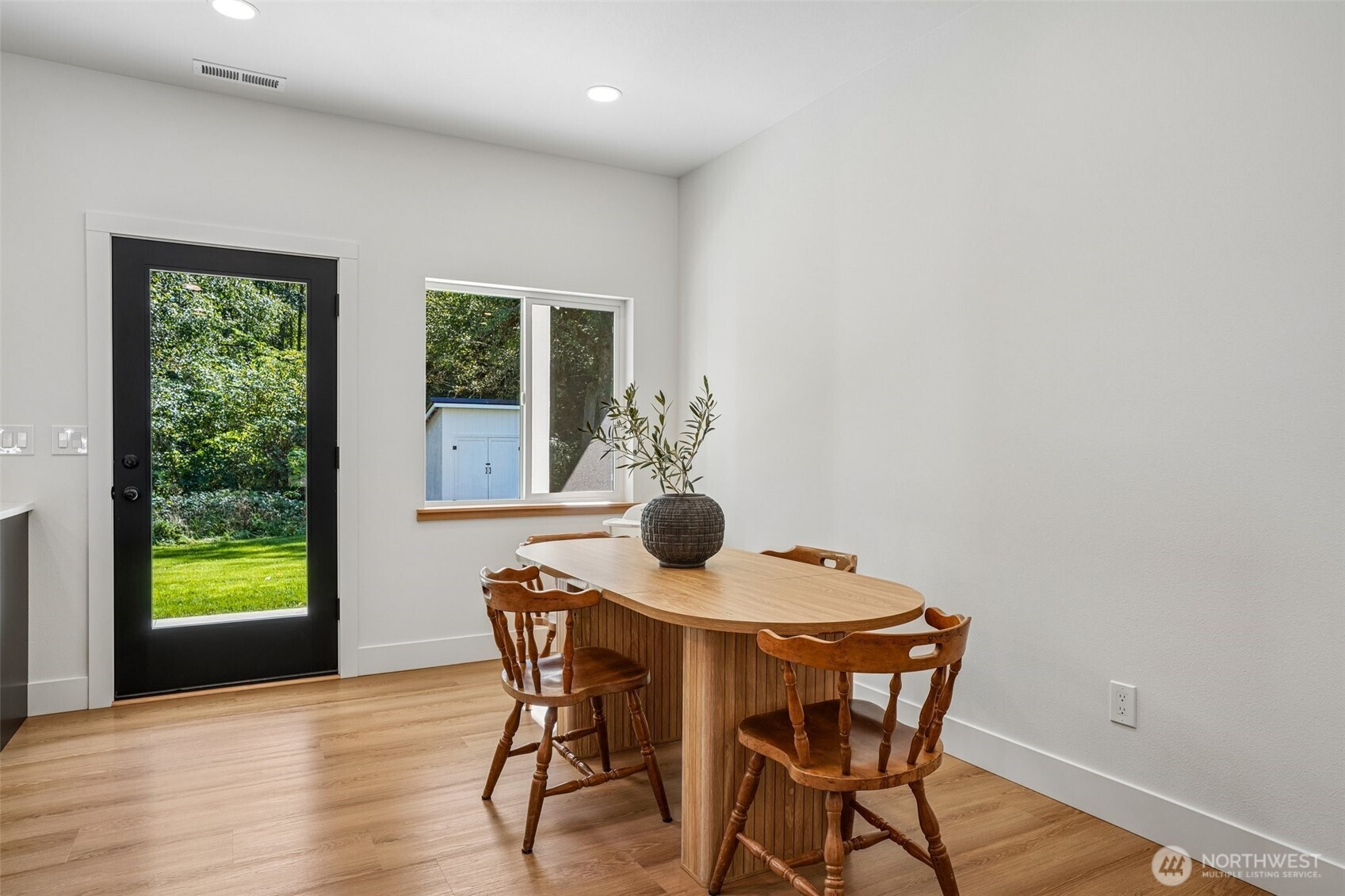 184 Trout Lakes Road Property Photo 9