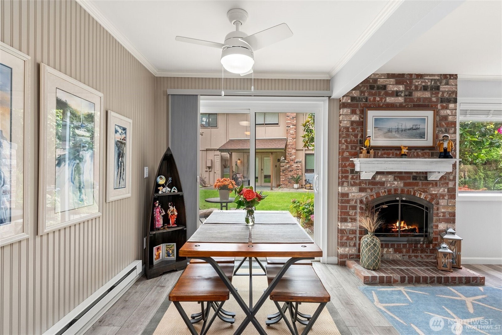 2826 Garden Court B Property Photo 7